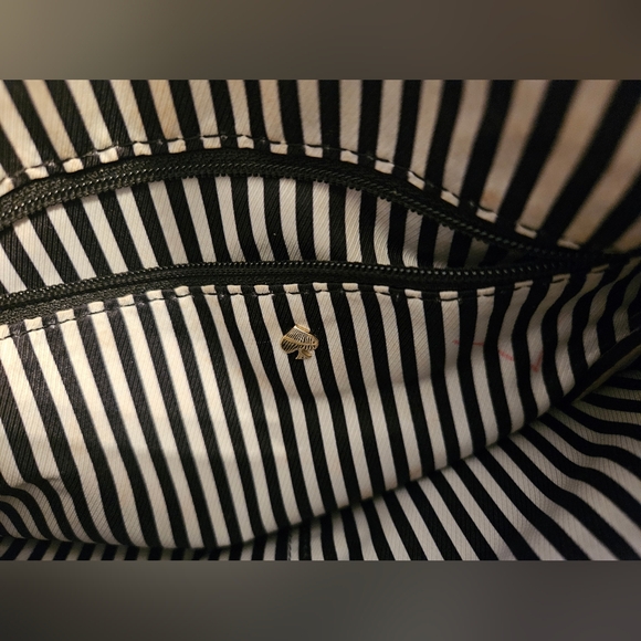 Kate Spade New York Beige Pebbled Leather Crossbody Bag Purse - Picture 8 of 10